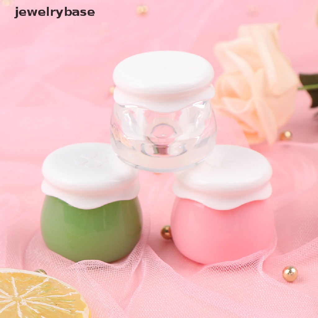 (Base) 10g Botol Kosong Bahan Plastik Untuk Krim / Lip Balm