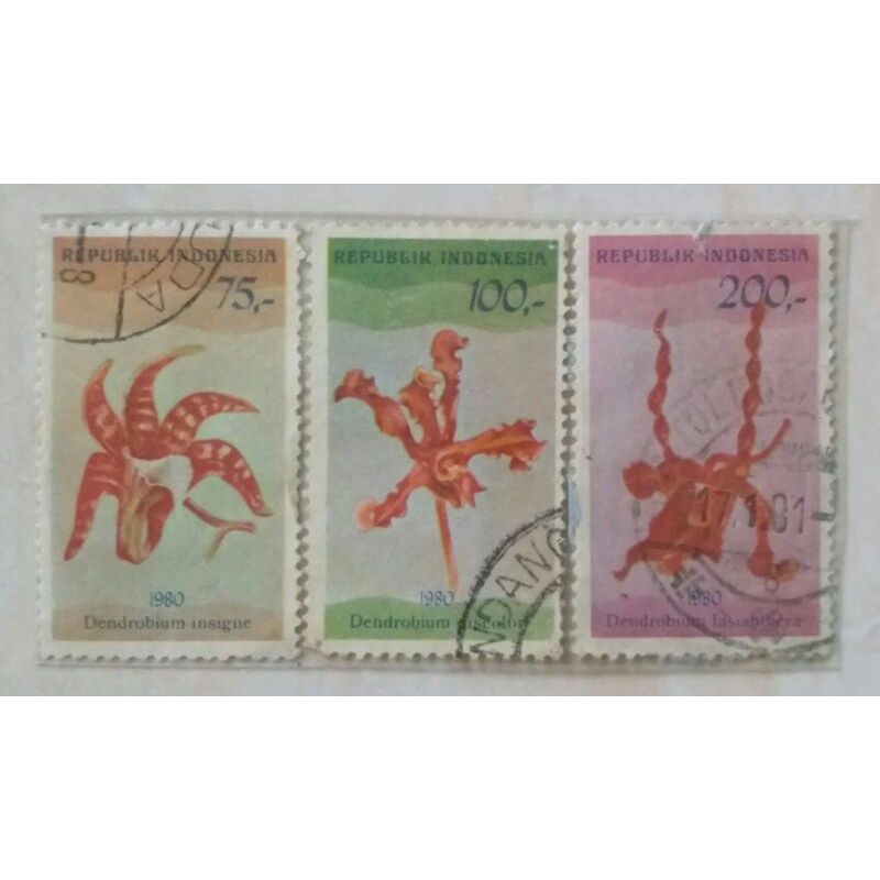 

Terlaris ✨ - Set Lengkap Perangko Seri Anggrek Tahun 1980 (used) 3pcs3.1.23