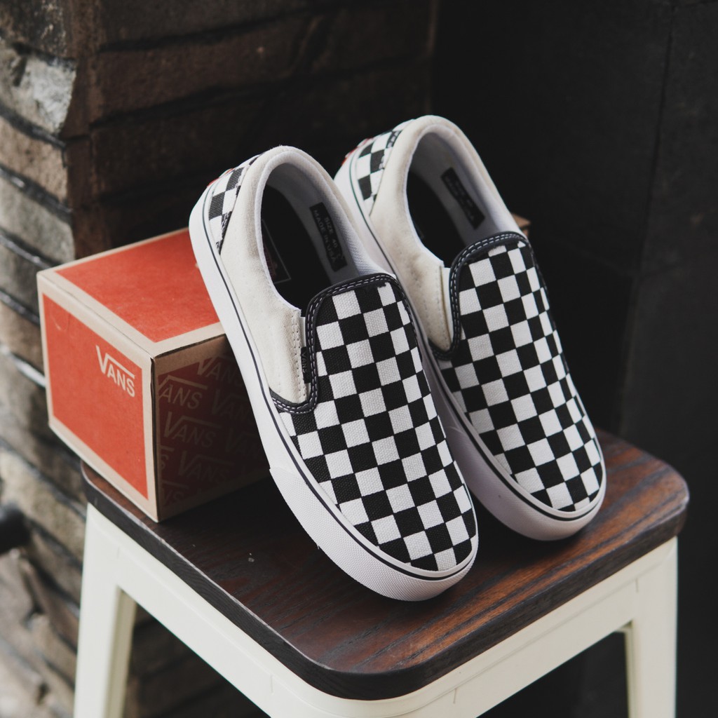 SEPATU CASUAL SLIP ON VANS MOTIF CATUR TERBARU