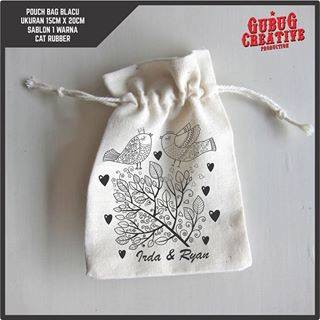 Pouch Bag Blacu Costum Desain