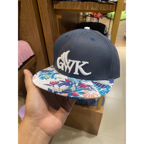 topi bali gwk