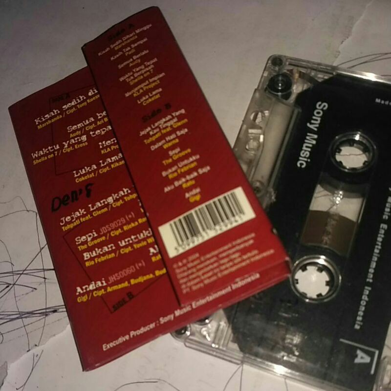 Kaset pita Broken Heart - Kompilasi