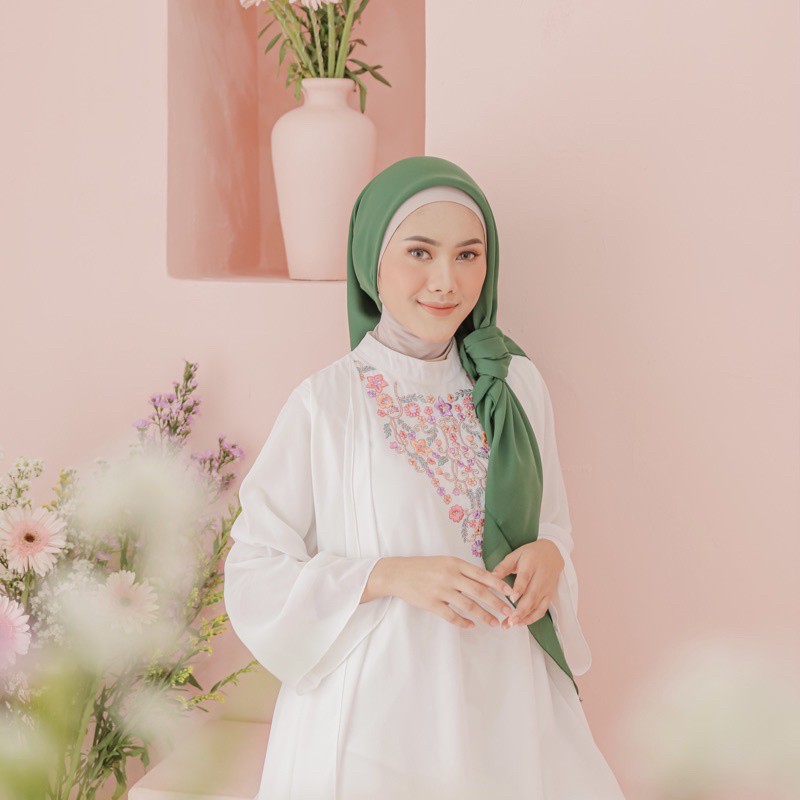 Bella Square Hijab Segiempat | Kerudung Laudya Pollycotton PART 2-Emerald