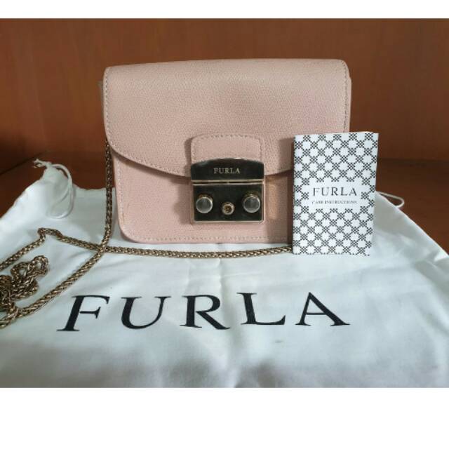 Furla metropolis