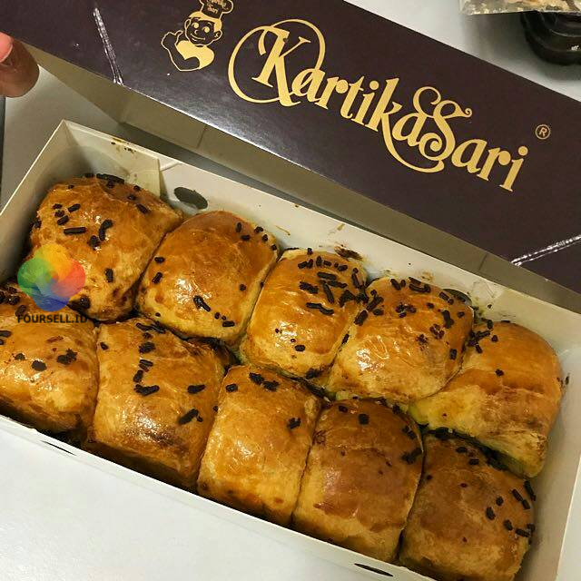 

Kartika Sari Bolen Coklat Keju Bollen Kartikasari Bolen Cokju Asli Bandung
