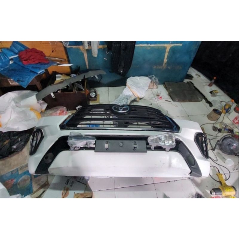 bemper depan innova reborn 2021