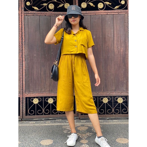 Oneset Crop Sinta  / Set Rayon Crop / New One Set-Gold