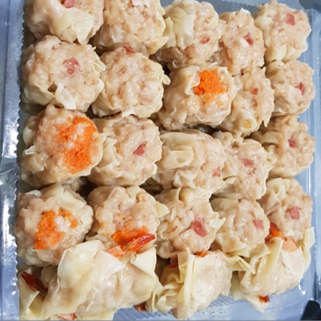 

Dimsum homemade (HALAL) ukuran 4cm harga per 100pcs