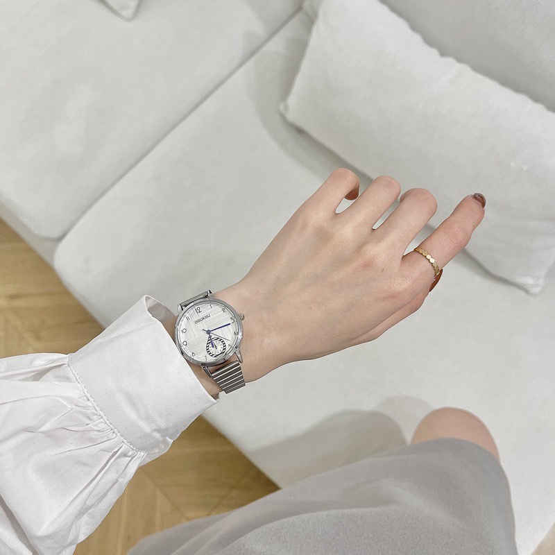 Jam Tangan Wanita Casual Kreatif Analog Quartz Fashion Strap Rantai Magnet High Quality