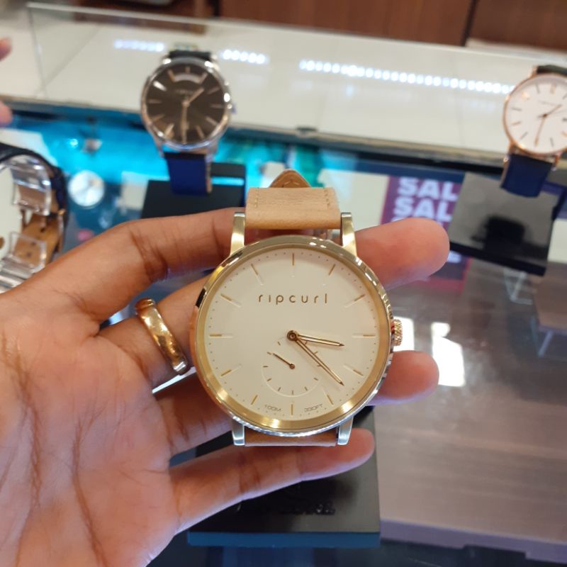 Jam Tangan Wanita Ripcurl Circa Gold