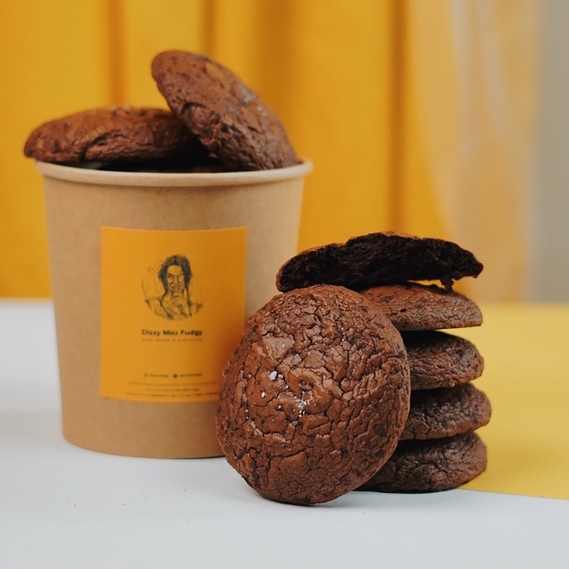 

JAR OF BROKIE MISS FUDGY (BROWNIES COOKIE) 6PCS - @DIZZY.FUDGY