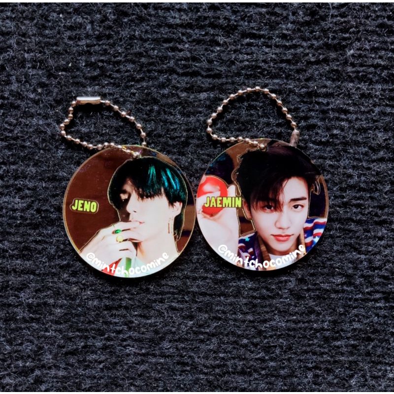 MD Random Keyring Hot Sauce Jaemin Jeno Official SM (no envelope)