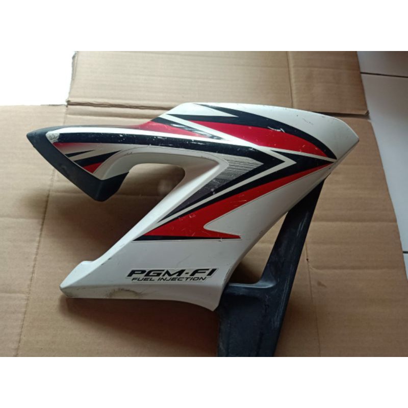 Shroud R cover kuping sayap kanan cover tangki cb 150 old cb lama original