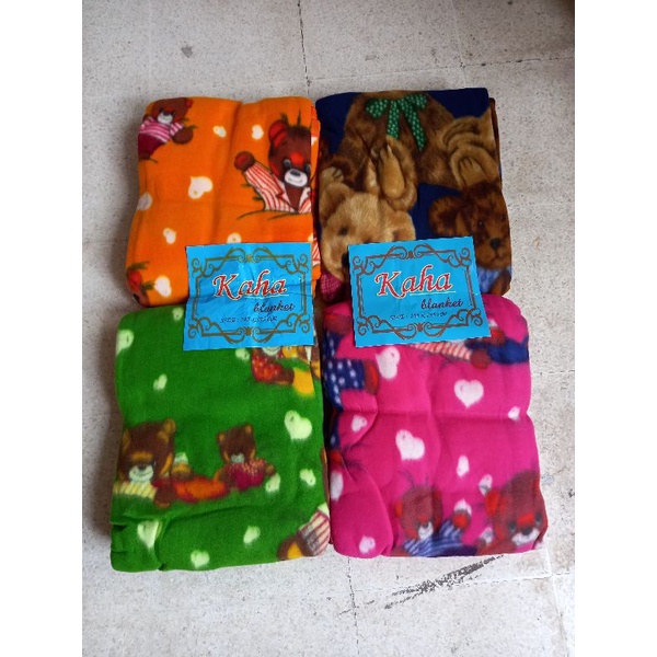 [1pt]Selimut blangket KH boneka