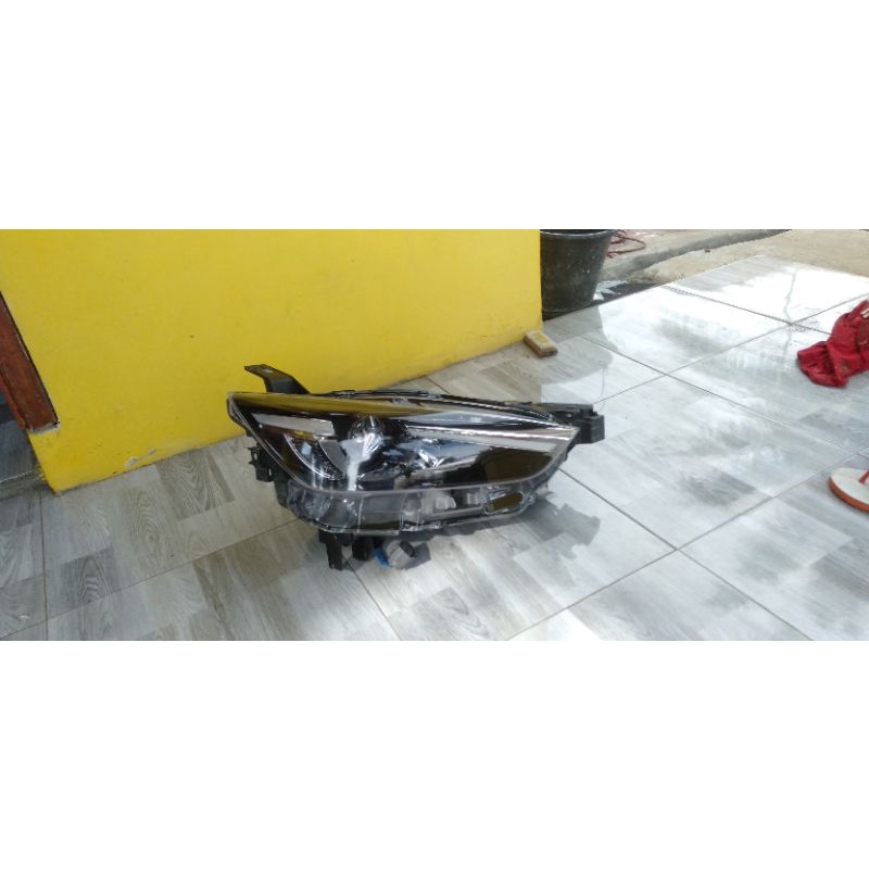 headlamp lampu depan Mazda CX3