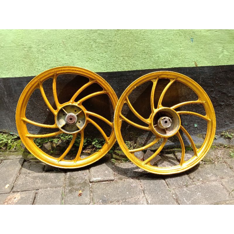 velg belakang Cefiro yamaha, velg depan max honda