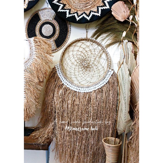 Hiasan dinding kerang & rumput