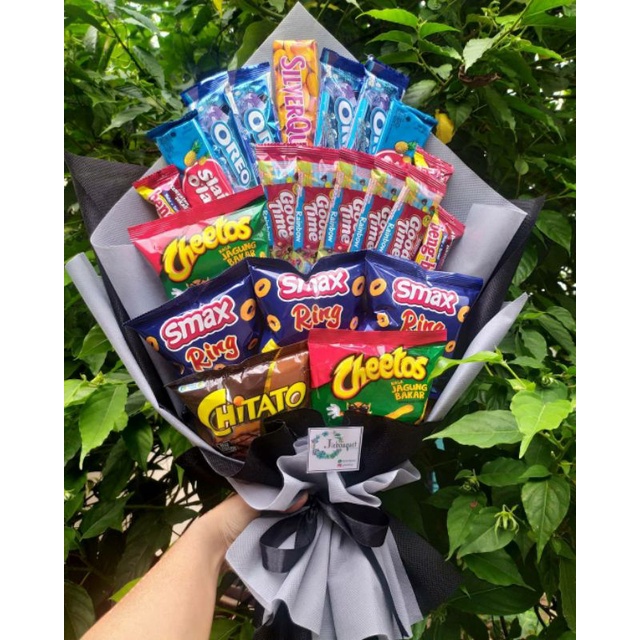 CUSTOM BUKET /paket/bingkisan Snack Ulang Tahun/Ultah/ Wisuda/Kado/Hadiah