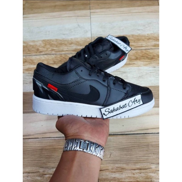 Sepatu AJ 1 Low PSG Paris Saint Germain