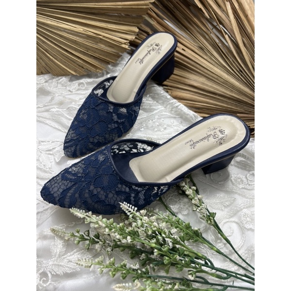 sepatu wanita seyla navy tinggi 5cm tahu