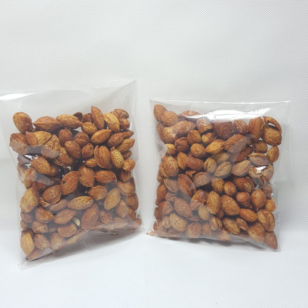 Kacang Almond Panggang 500 gr - Original Milk Roasted Almond