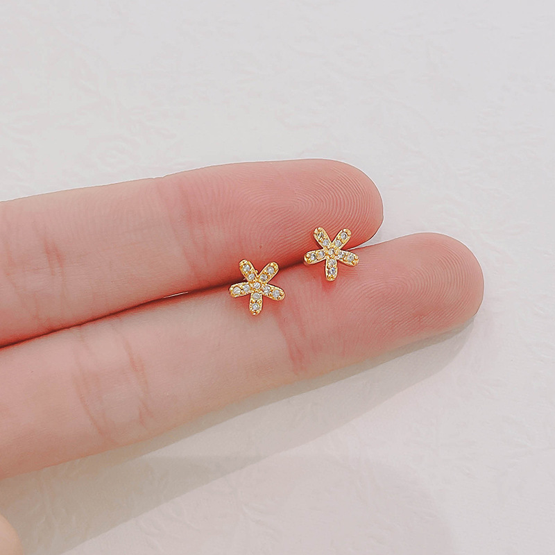 Korea Simple Zircon Five Petal Flower Earrings for Women Jewelry Hypoallergenic Stud Earring