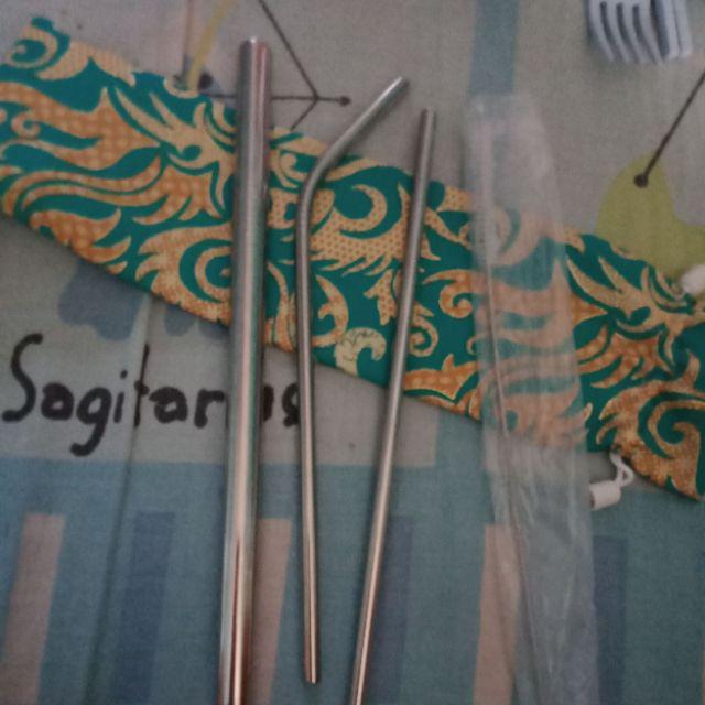 Sedotan Stainless Set Silver Isi 4 Komplit Pouch Batik