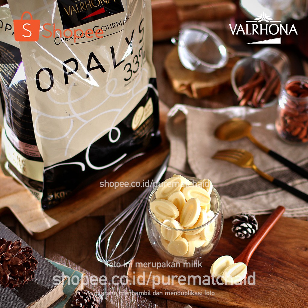 

Valrhona - OPALYS 33% 100gr White Chocolate Couverture Cokelat Putih Keping Coklat Baking