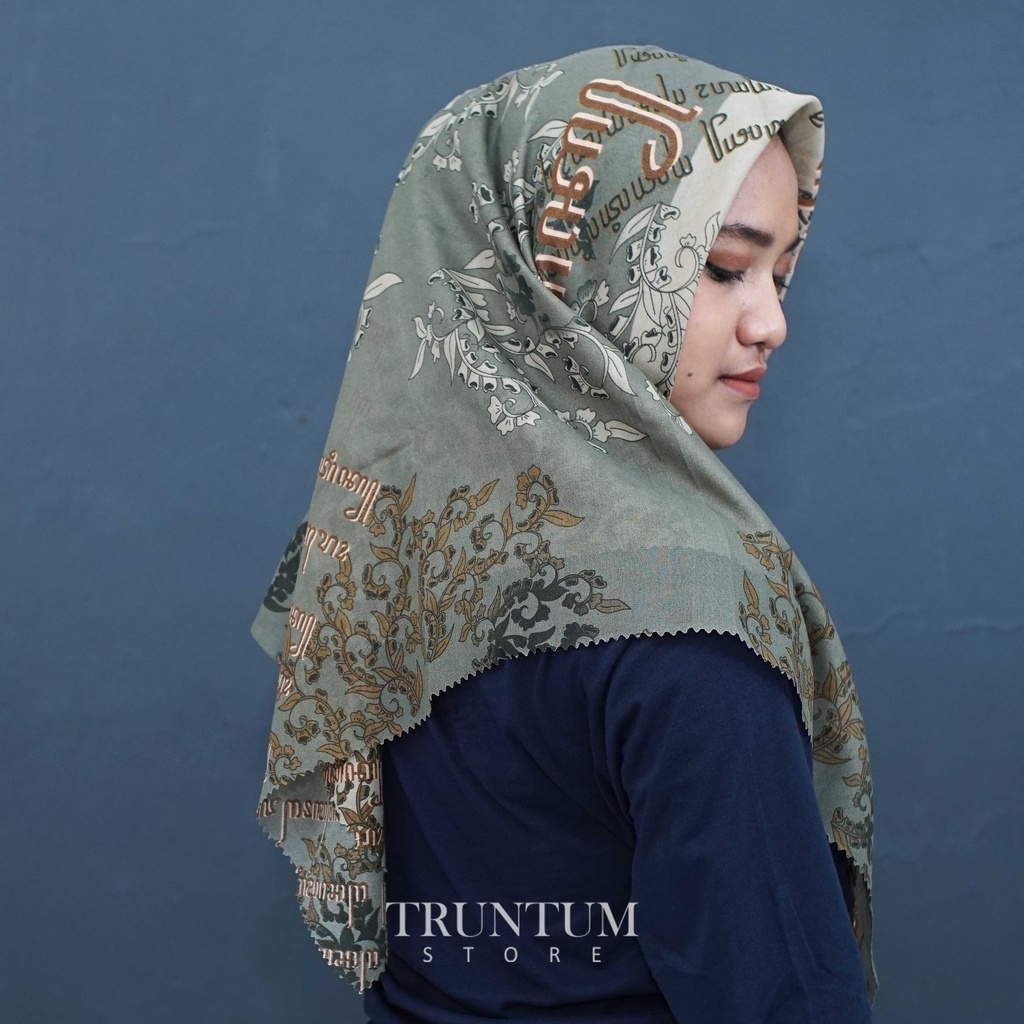 Hijab Segi Empat Kerudung Voal Motif Aksara Jawa-1