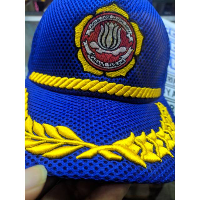 Topi karang taruna