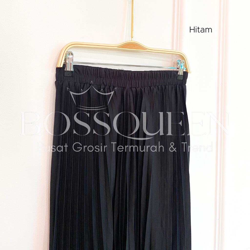 Rok plisket pendek 7/8 wanita model payung / Rok Plisket Mayung pendek / Rok Kerja Dewasa-Hitam