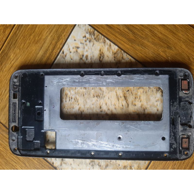 Frame / Tatakan Lcd samsung j7 Pro