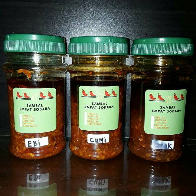 

Sambal Empat Sodara pedas maknyus, lezat, gurih