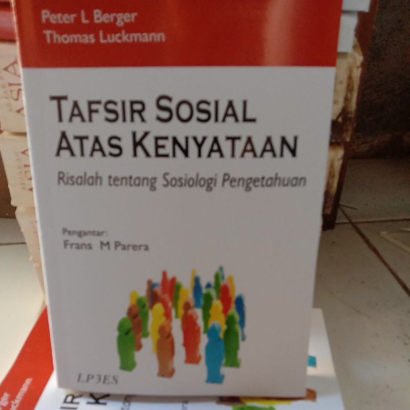 tafsir sosial atas kenyataan