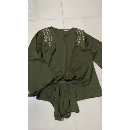 blouse Ria Miranda size L