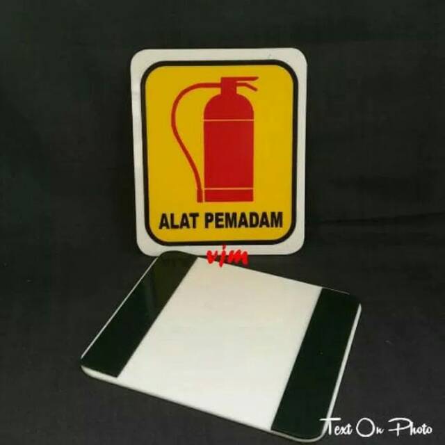 

Sign label acrylic alat pemadam 12x10 , rambu akrilik