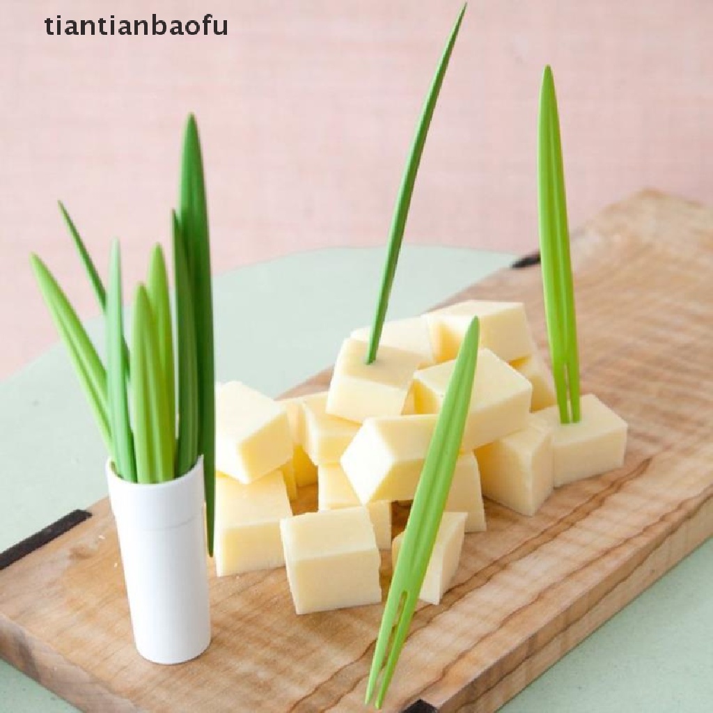 10 Pcs Garpu Buah Salad Dessert Bentuk Daun Kaktus Nanas Bahan Bambu