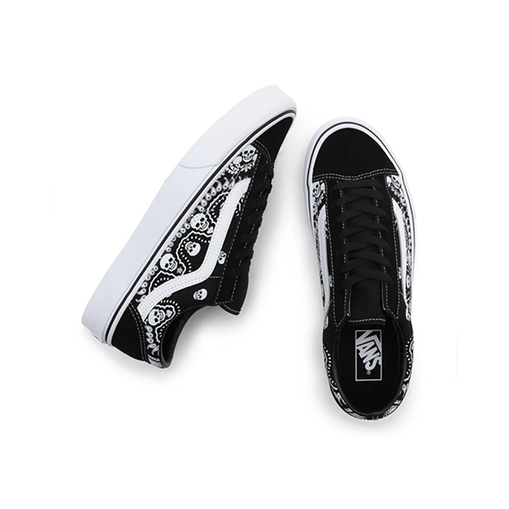 SEPATU VANS OFF THE WALL | STYLE 36 BANDANA BLACK / TRUE WHITE