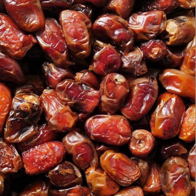 

Kurma mesir 500gr enak legit tebal empuk sunah nabi