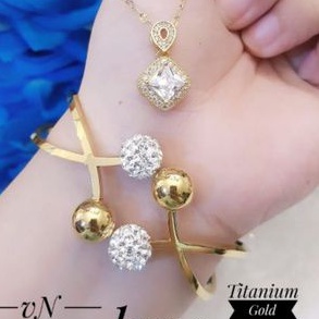 Titanium Set Perhiasan Wanita P112