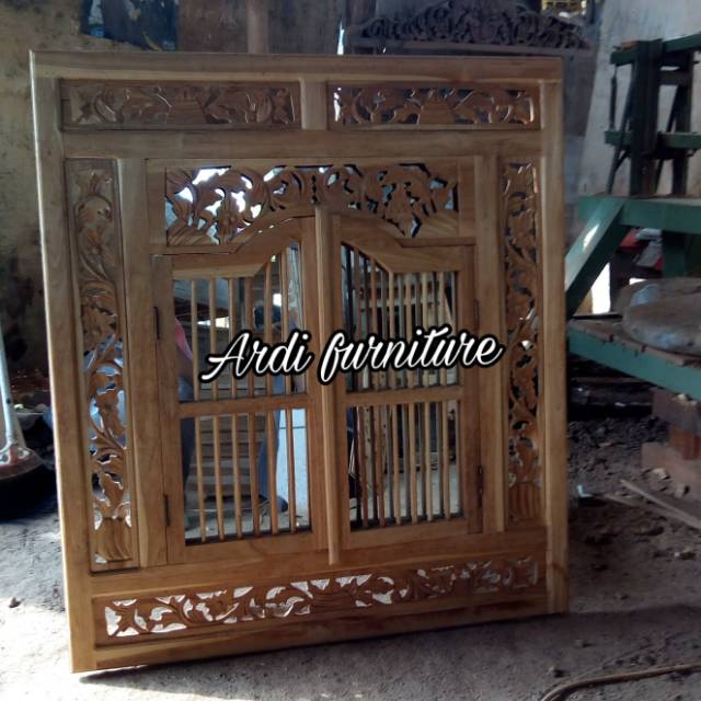 Cermin jendela ukir,krepyak kaca cermin ukir