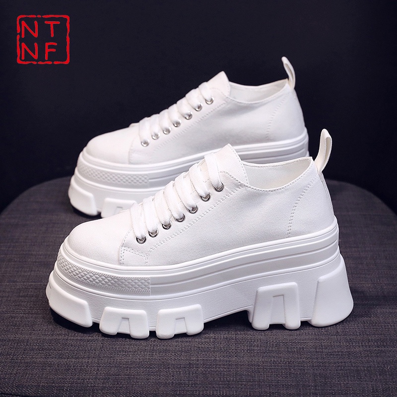 thick sole platform sneakers
