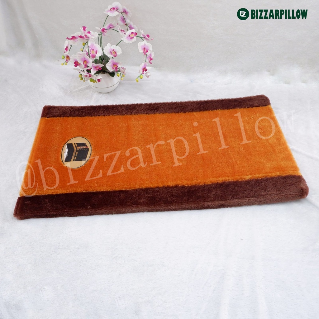 Bizzarpillow Sajadah Bulu Rasfur Kombinasi Ukuran 120x65x3cm BZ251