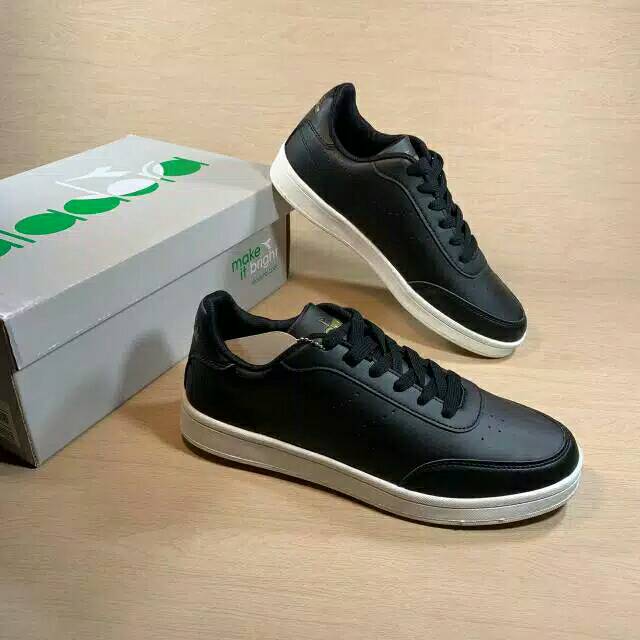 SALE SEPATU DIADORA GIVANO BLACK ORIGINAL STORE