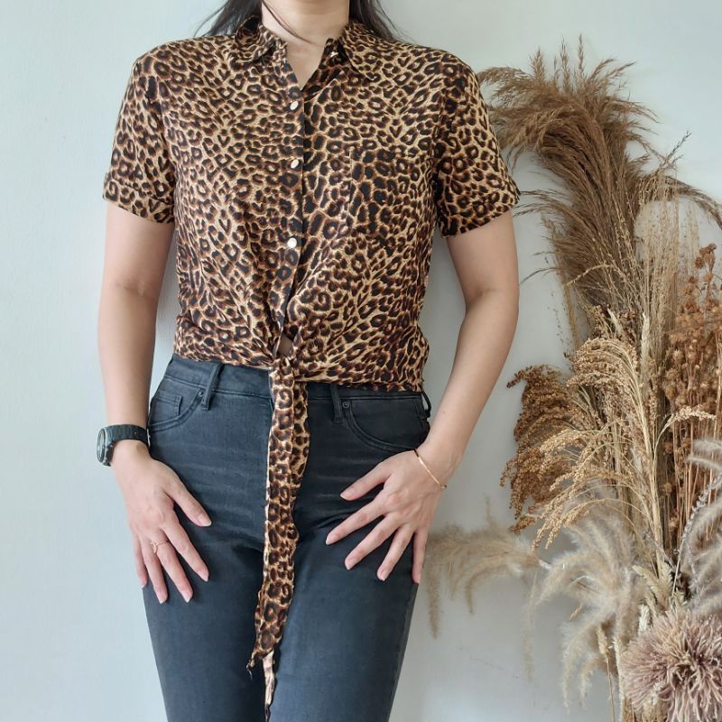 atasan blouse motif leopard kemeja