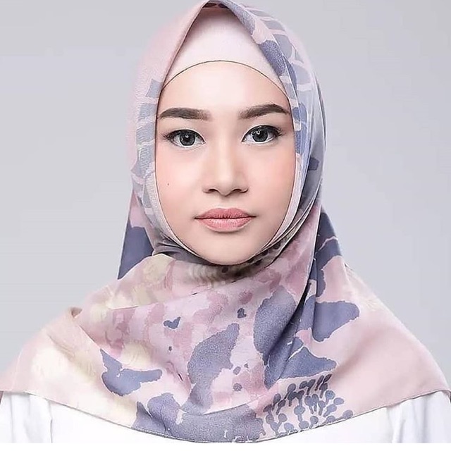 jemima pink kamiidea scarf