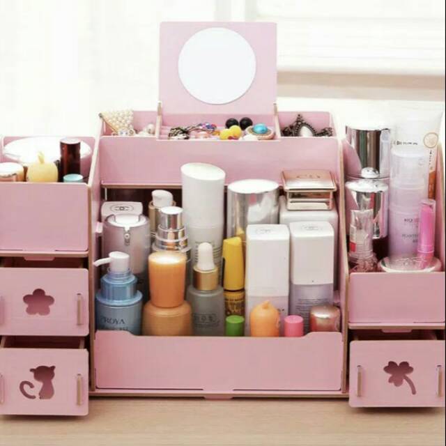 Lemari Make Up With Chair