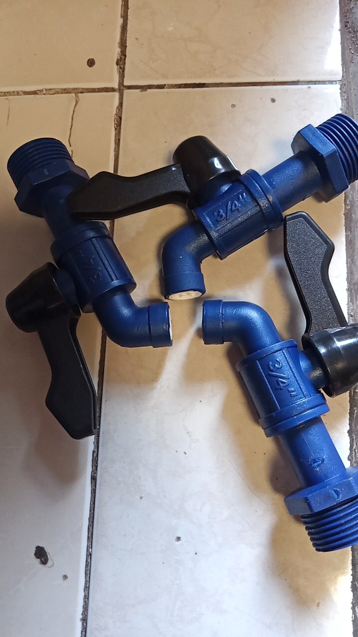 Kran Air Amico 3/4 Inch / Kran Dapur / Kran Kamar Mandi  Tembok/ Kran Air Tembok Pvc  70gr
