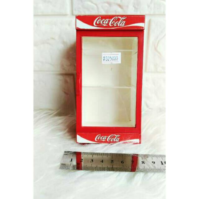 Mainan Kulkas Coca Cola buat Figure