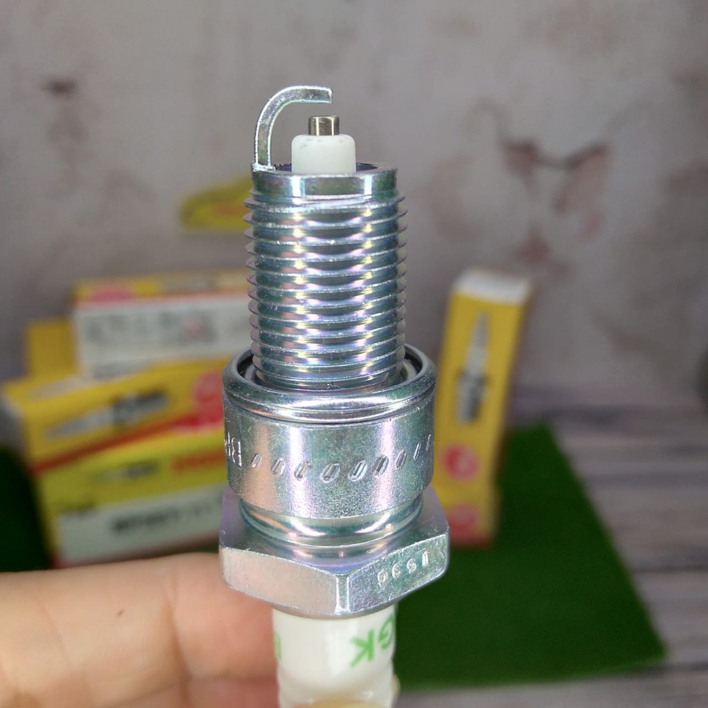 BUSI NGK BP5EY-11 SPARK PLUG - BUSI BP5EY-11 NGK